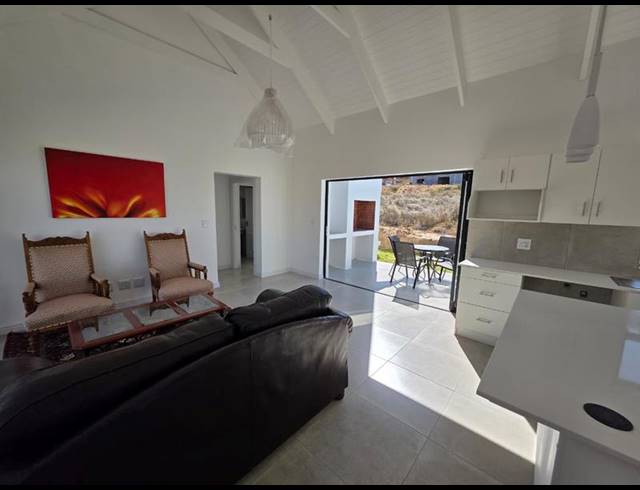 2 BEDROOM HOUSE FOR SALE IN ST HELENA VIEWS